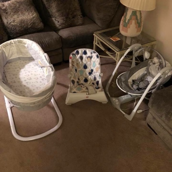 Baby stuff - Picture 2 of 2